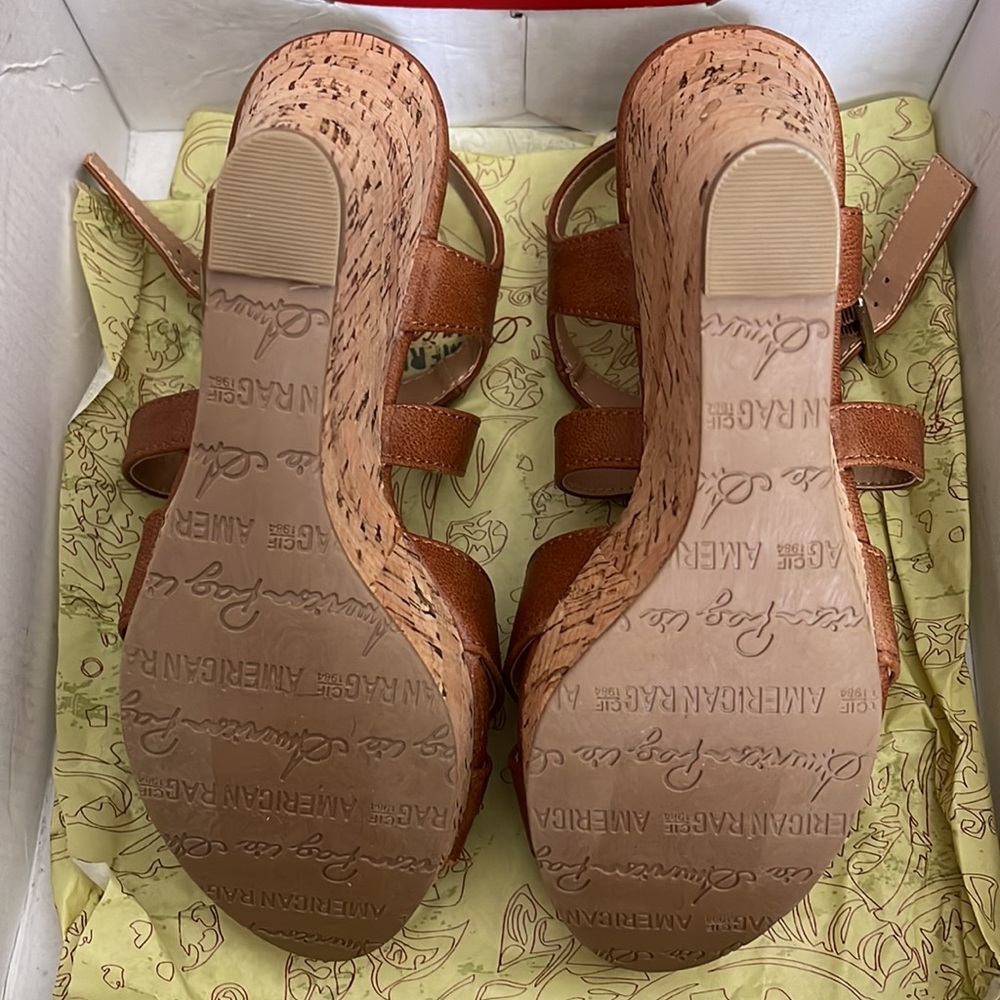 American Rag Rachey Cognac Wedge - Picture 3 of 3